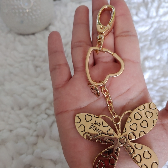 Betset Johnson - Picture 6 of 6